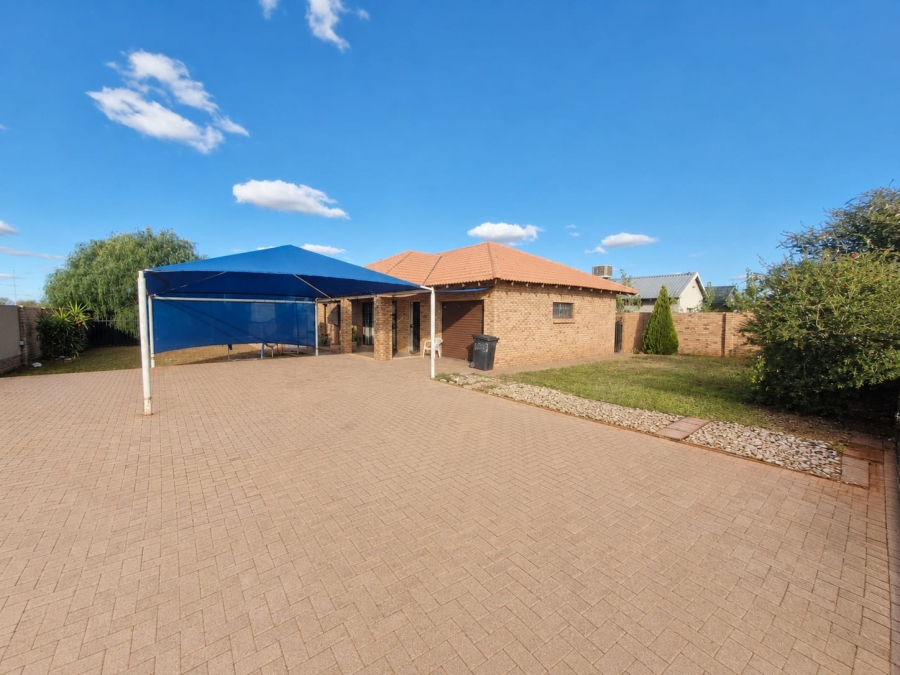 3 Bedroom Property for Sale in Kathu Northern Cape